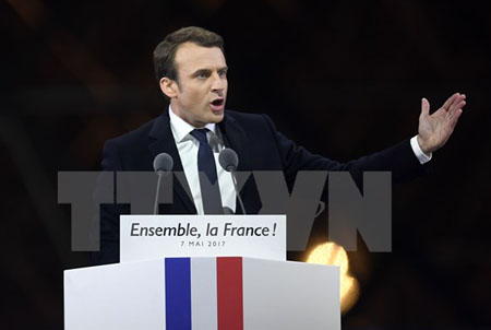 Tổng thống Pháp mới đắc cử Emmanuel Macron phát biểu sau khi kết quả sơ bộ cuộc bầu cử Tổng thống vòng hai được công bố.